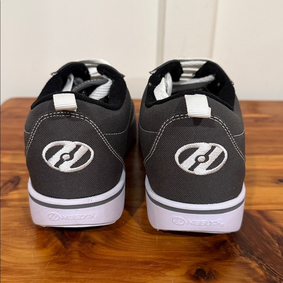 Heelys Pro 20 Gray Youth Skate Sneakers - Picture 3 of 7